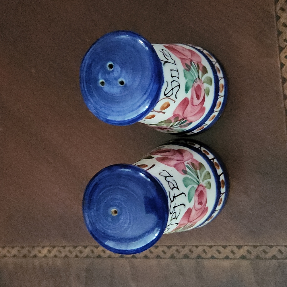 Vintage German Salt and Pepper Shakers - Picture 7 of 9